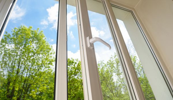 Cost of Window Glass Replacement in Blue Springs